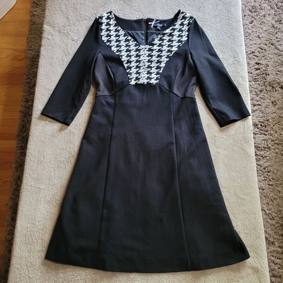Comma 3/4 sleeve mix media fit and flare dress size 6 - Picture 4 of 16